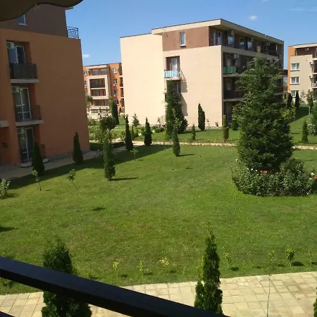 Private Single Located In Orhid Ford Garden Апартамент *